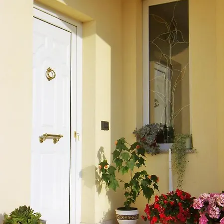 Sv. Pelegrin Апартаменты *