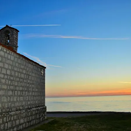 Sv. Pelegrin Апартаменты